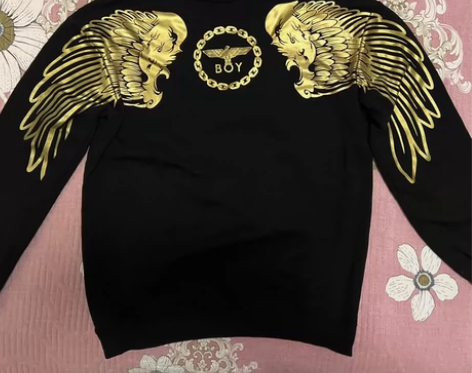 boy男卫衣,XL尺码 感兴趣的话点“我想...