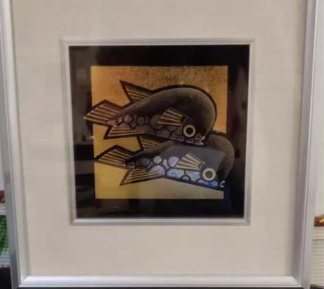 金属画框，镶嵌工艺画。有落款。尺寸26*2...