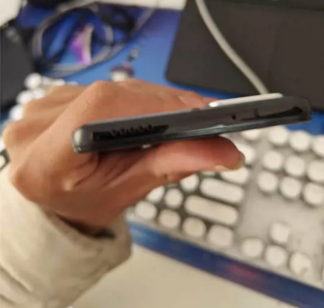 现转手一部红米k50至尊冠军版，裸机无手机...