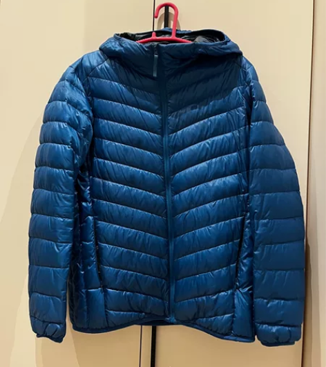 优衣库男士羽绒服，轻薄款 85新 型号M，...