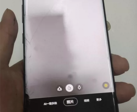 三星note105G  单卡屏坏  后盖坏...