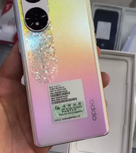 oppoA1pro新款曲面屏 感兴趣的话点...