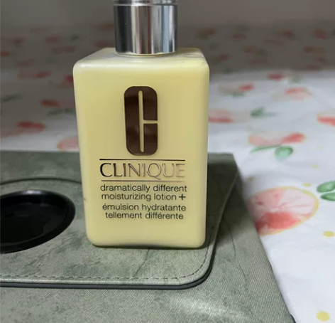 倩碧黄油乳液面霜 补水保湿修护 敏感肌皮脂...