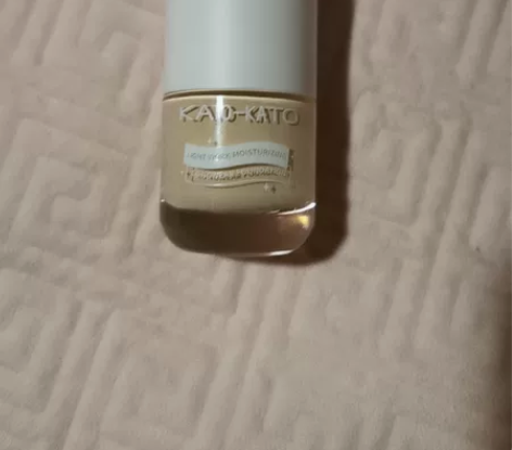 kato新款粉底液用了三次，几乎不暗沉，比...