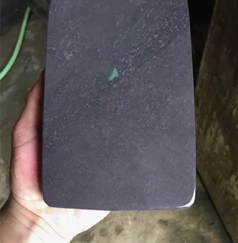 精品端砚麻子坑 石品有天青，青花，青花绒，...