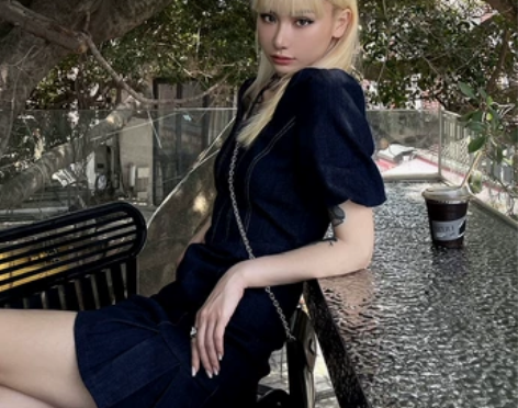NOSE自制 方领牛仔连衣裙女夏新款收腰显...