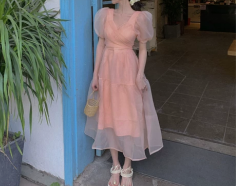 2022夏季新款气质温柔风甜美粉色过生日裙...