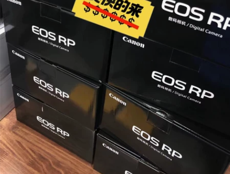 佳能全副专业微单EOS RP相机。抖音快手...