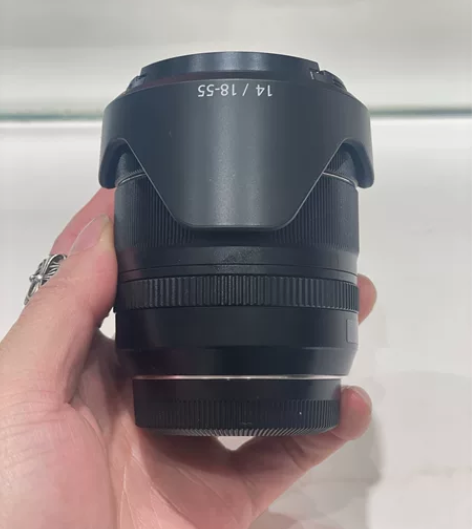 套机拆卸，几乎全新富士镜头XF1855 。...