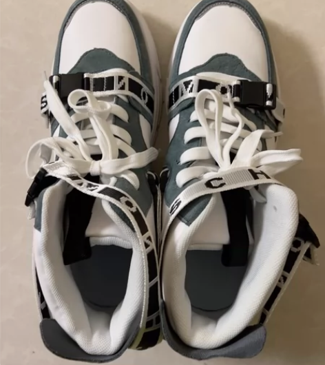 全新43码男士运动鞋 全新全新，没下过地低...