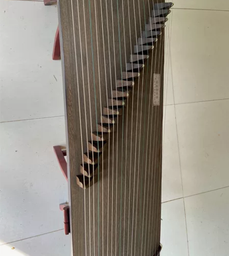 龙凤古筝1.35米低价出售，升级换下的，出...