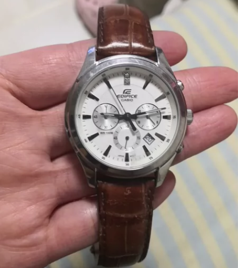 卡西欧男士手表，百分百正品  电池正常使用...