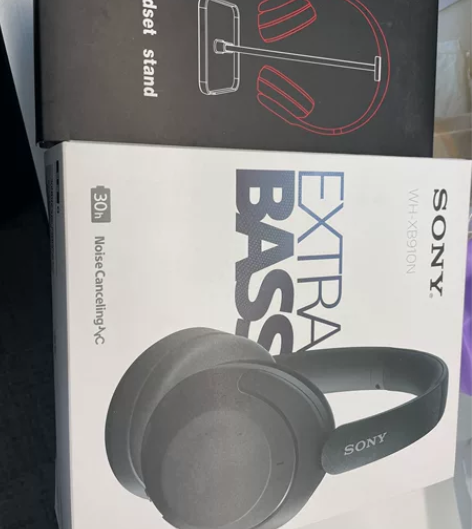 公司奖品sony whxb910n，送耳机...