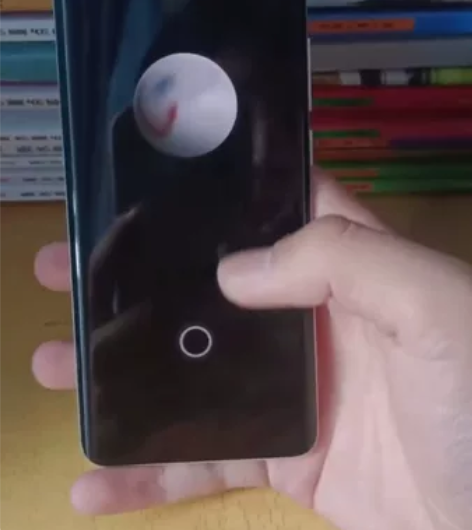 魅族18 8＋128的 去年刚出的时候买的...