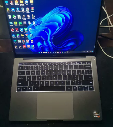 R7 6800H笔记本，红米pro14的本...