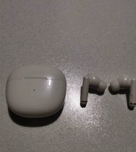 女生自用 QCY耳机95新 qcy ht0...