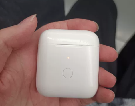 qcy t8充电仓 耳机坏掉了 有人要就好...