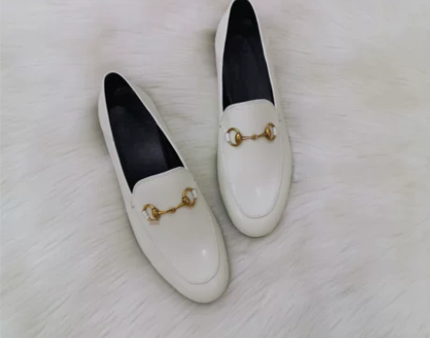 经典圆头马衔扣懒人平底两穿踩跟单鞋女 真皮...