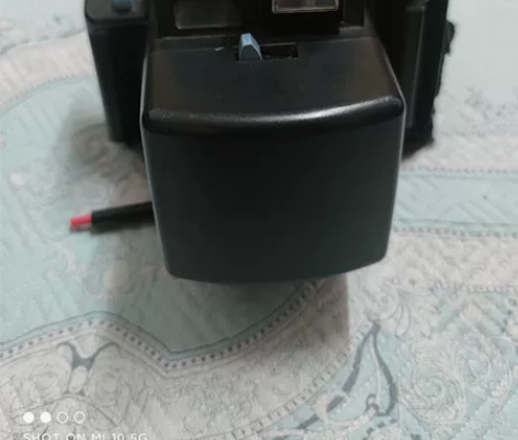 宝丽来一次成像的相机 四个镜头的非常少见...