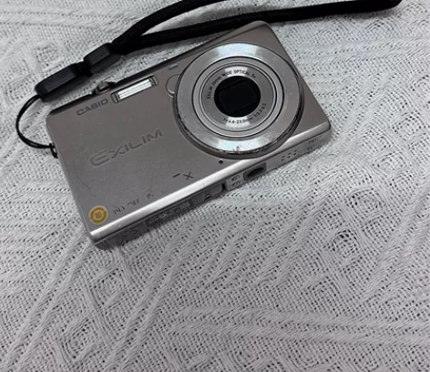 个人闲置款ccd卡西欧Zs10 成色还不错...