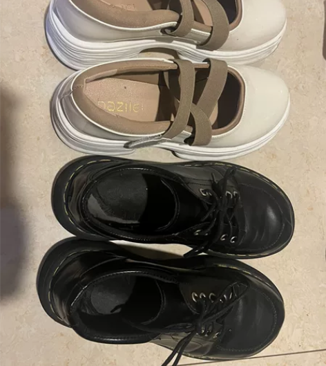 玛丽珍鞋 白色穿过一次 黑色鞋里有磨损，但...