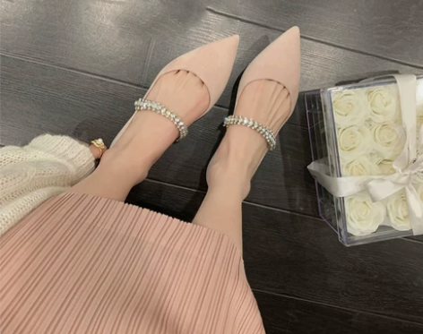 水钻尖头浅口平底单鞋仙女风2022新款漆皮...