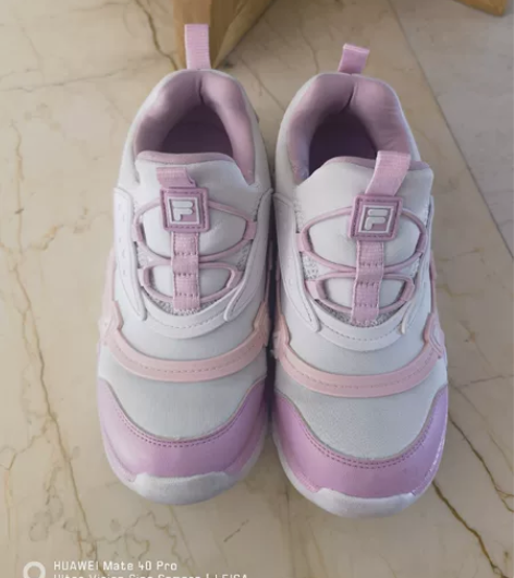 斐乐童鞋，32码，孩子没穿两次，不喜欢了，...