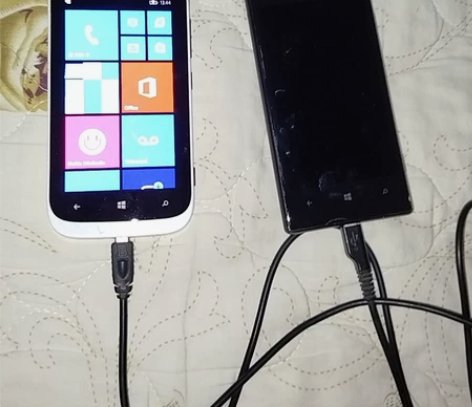 出售两台诺基亚微软手机，成色如图 一个72...