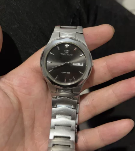 闲置天王石英手表有日历星期 感兴趣的话点“...