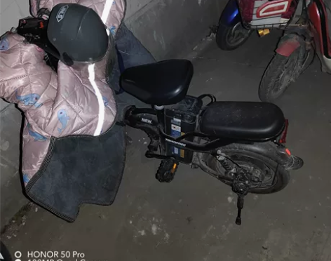 折叠电车，骑了两个月多一点，1800多买的...