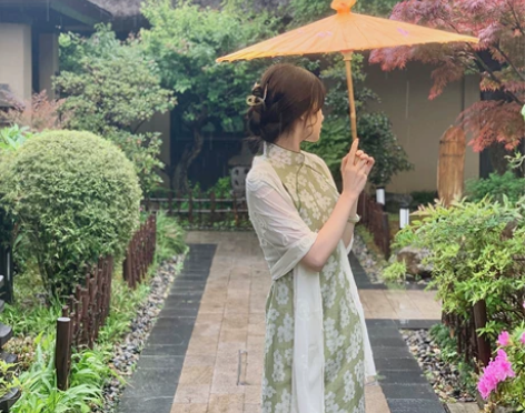 表象抒情诗丨湖樱 原创湖绿色温柔淡雅复古修...