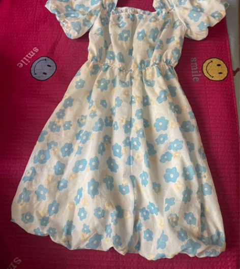 连衣裙泡泡袖 蛋糕裙…… 感兴趣的话点“我...