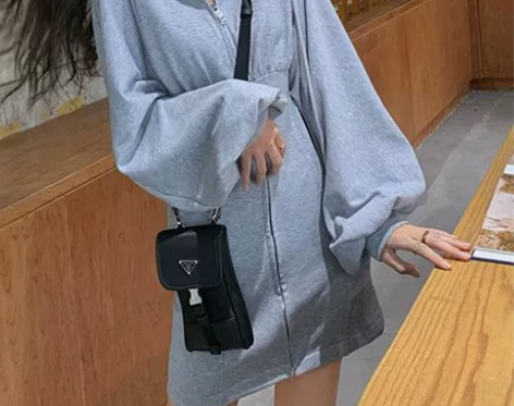 2020春秋新款休闲运动风连帽包臀卫衣裙子...