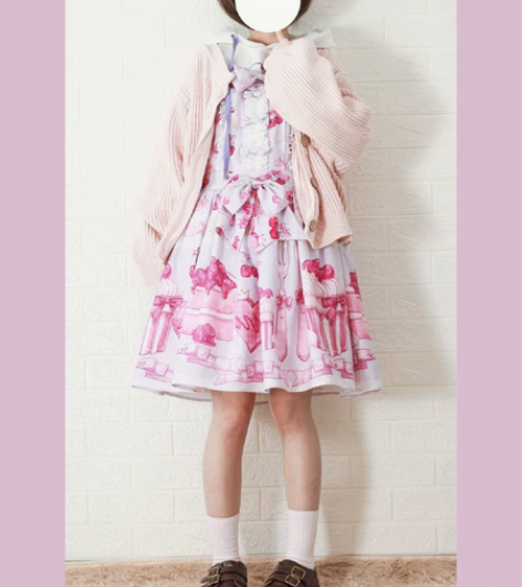 甜心贩售机的十周年背带裙，已绝版所以官店找...