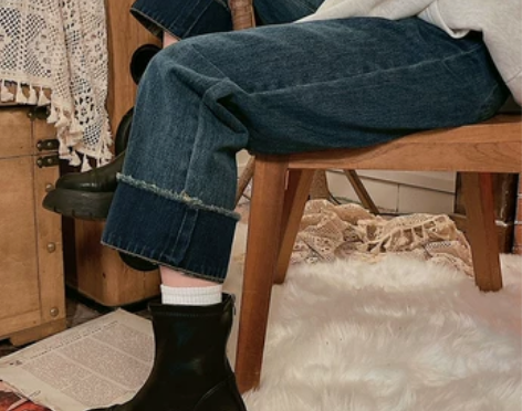 微胖大码直筒卷边牛仔裤女春秋梨形身材胖mm...