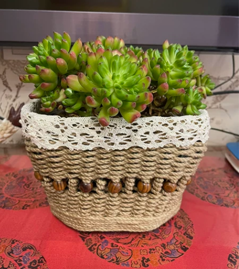 本人纯手工编织花篮，很好看真的很实用！放在...