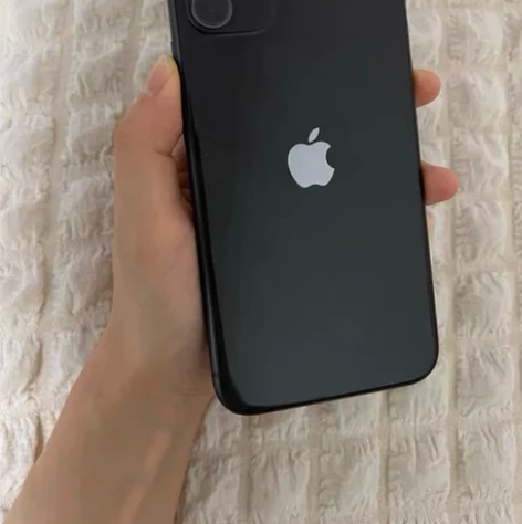 转个人自用iPhone 11。 自用黑色i...