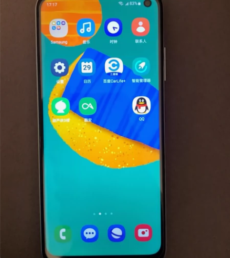 三星f52。8+128。后盖右下角脱胶，9...