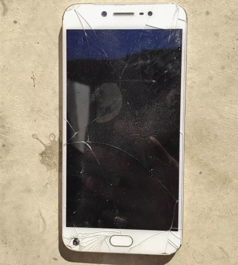 vivo y67尸体机，有需要的带走 感兴...