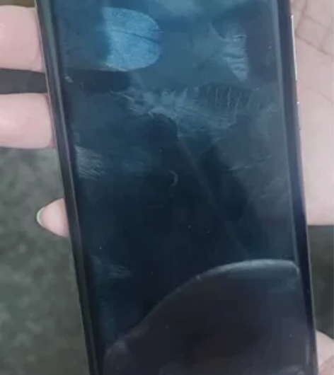 荣耀60 8+128左上角有轻微磕碰屏幕没...