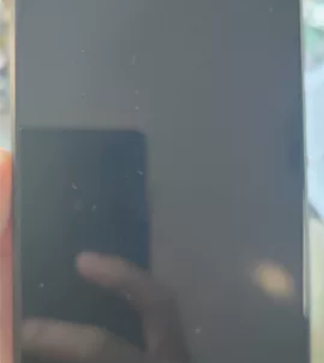 荣耀畅玩20  8+128g 机器进水不开...