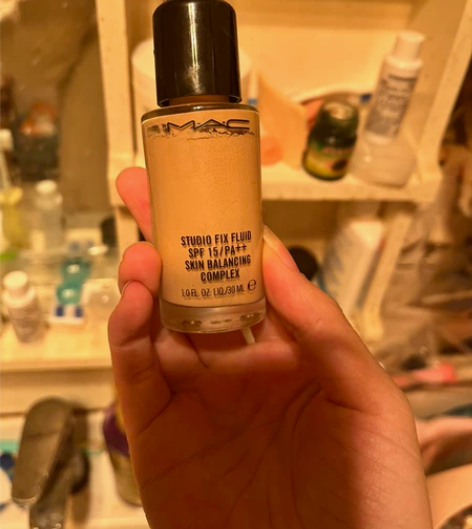 Mac定制无暇粉底，N12色，打开没多久，...