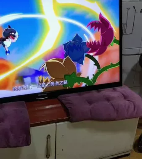 海信42寸液晶电视，配无线网络盒子一起，带...