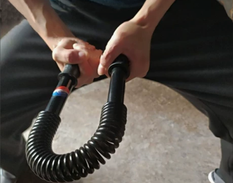 【低价出】家用锻炼臂力棒臂力器20Kg～6...