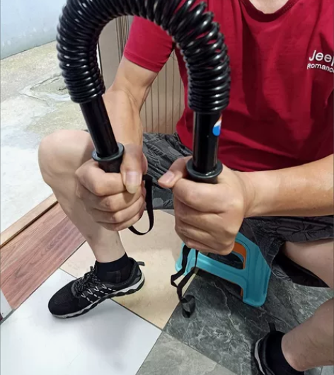 【全新未拆封】男士臂力器 臂力棒30kg臂...