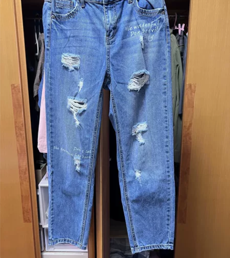破洞牛仔裤 只穿过一两次 160/68A ...