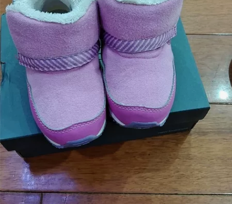 新百伦女鞋，内长150，26，九成新 感兴...