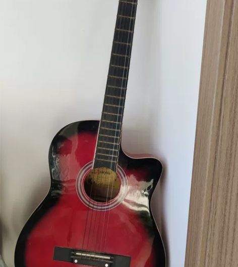 静音吉他 当时买着玩儿  闲置出 感兴趣的...