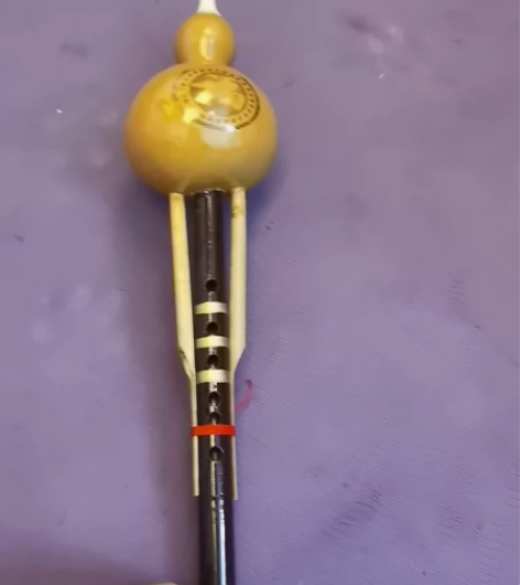 二手拍卖葫芦丝，不包运费 感兴趣的话点“我...
