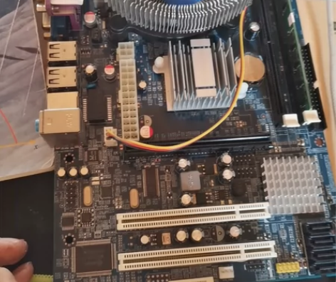 主板G41+E5450加金士顿4gddr3...